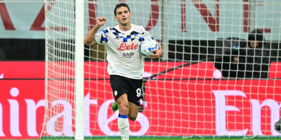 Majko mila! Auuuu kakav gol Krstovića, ne može ovo da se vidi svaki dan (VIDEO)