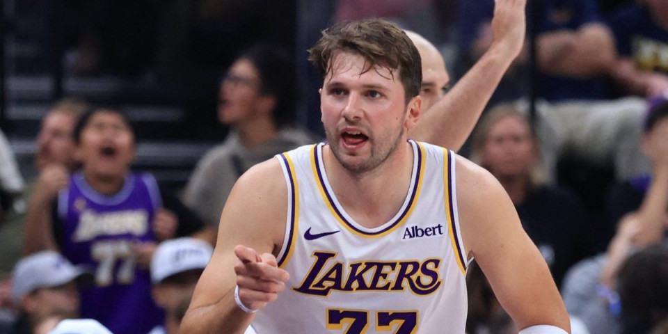 Luka Dončić je ubacio 41 poen, ispisao istoriju, ali Lejkersi poraženi