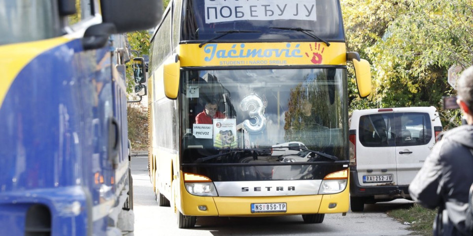 Ljudi, pogledajte ovo: Jaćimović došao da blokira Informer, pa se šokirao našom reakcijom (VIDEO)