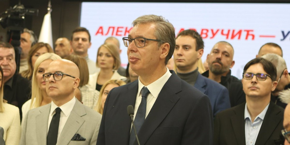 "Vučićeviću život spasen u zadnji čas" - Vučić na slavi SNS upozorio: Ako država ne reaguje, moraćemo da se samoorganizujemo!