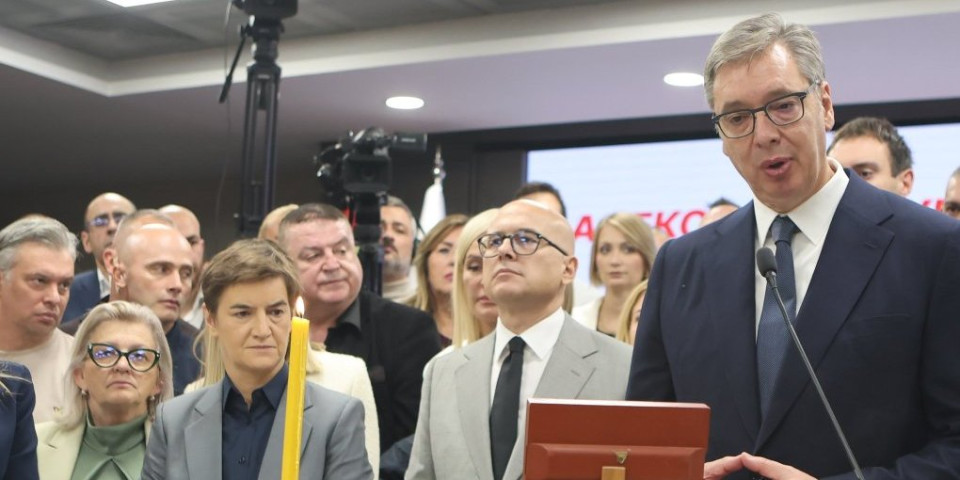 "Vučićeviću život spasen u zadnji čas" - Vučić na slavi SNS upozorio: Ako država ne reaguje, moraćemo da se samoorganizujemo! (VIDEO)