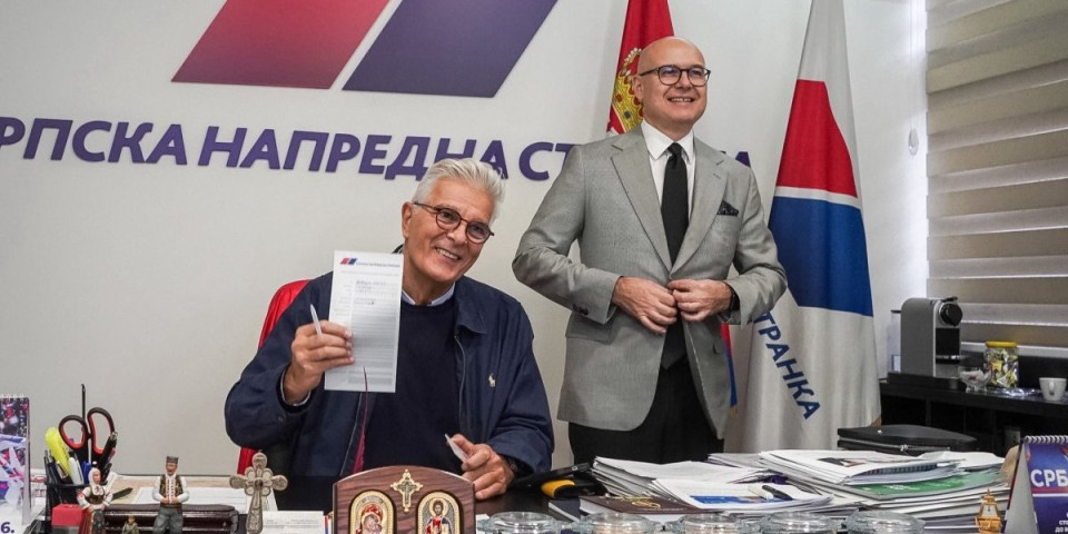 SNS na Svetu Petku dobio dva nova člana: Vučević poželeo dobrodošlicu poznatim licima (FOTO)