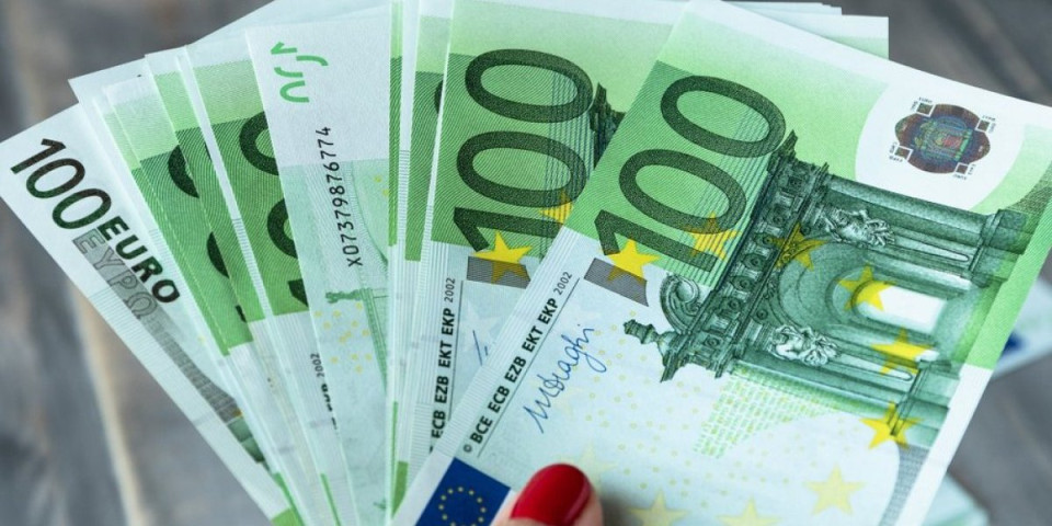 Oglasila se NBS: Stigle nove informacije o kursu evra i dolara