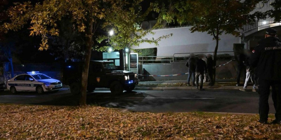 Ko je maloletni terorista iz Šapca koji nožem krenuo na žandarma kod ambasade Izraela u Beogradu: Pristalica ISIS-a bio pod nadzorom službi
