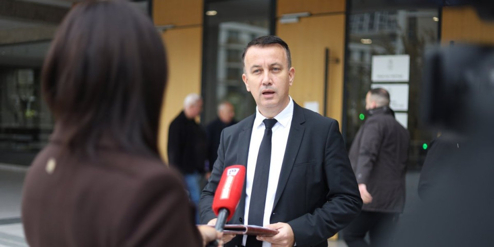 "Ovo što smo videli je jezivo!" Šukalo podneo krivičnu prijavu zbog blokaderskog nasilja nad Vučićevićem i zaposlenima Informera (VIDEO)