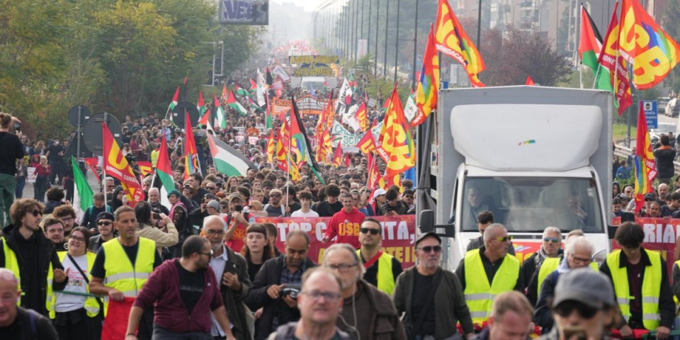 Nacionalni štrajk paralisao Italiju: Veliki protesti širom zemlje (FOTO/VIDEO)