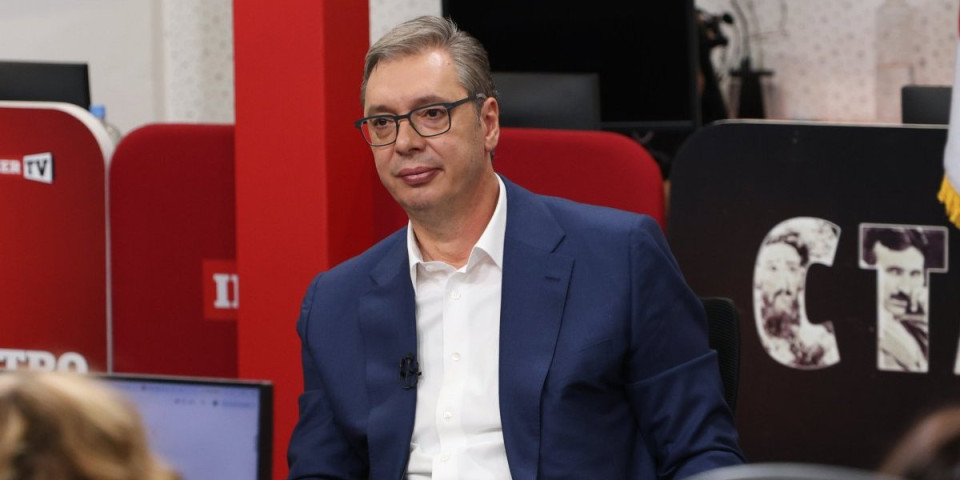 Otkriveno koga nova vlast zove u fotelje: Vučić obelodanio ko se vraća da opljačka Srbiju (FOTO)