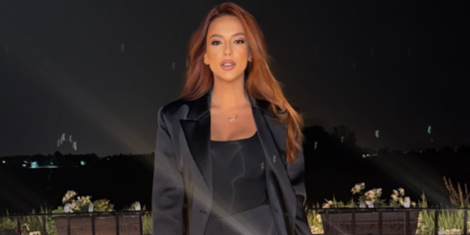 Estradna Hurem rešila da osigura noge! Sneki dobila konkurenciju - Pogledajte je samo (FOTO)